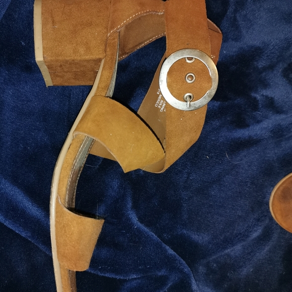 Steve Madden Sandals - Picture 2 of 3